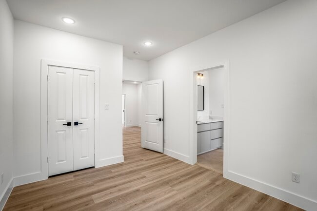 Building Photo - 4201 Oats St