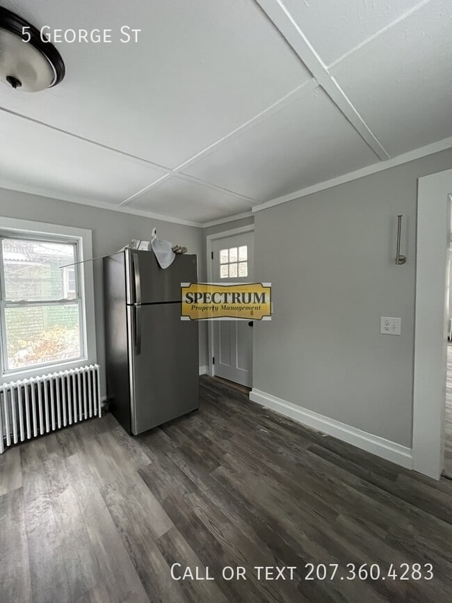 Building Photo - 5 George St