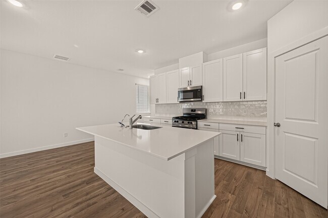 Building Photo - 3527 Lovebird Ln
