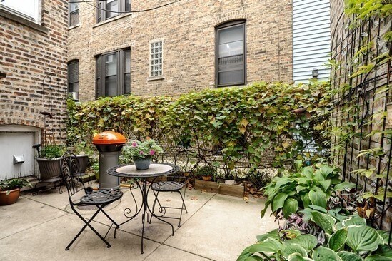 Building Photo - 3654 N Janssen Ave