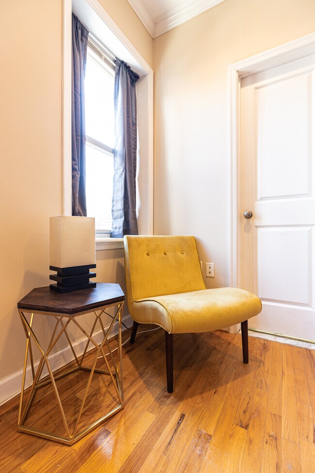 Building Photo - 430 Irving St NW