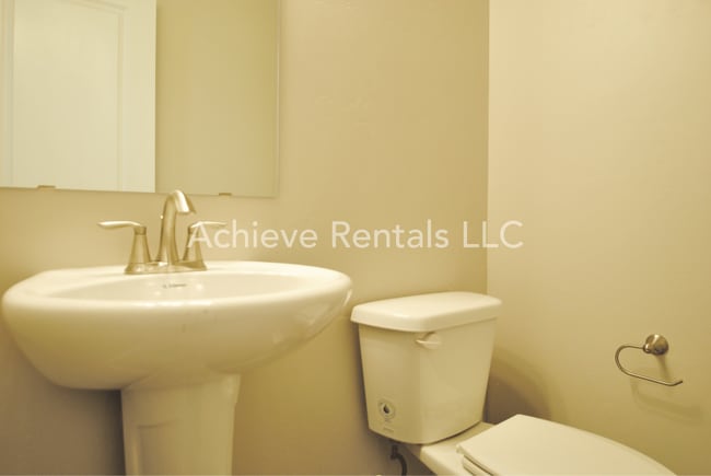 Building Photo - 1864 S 1425 W