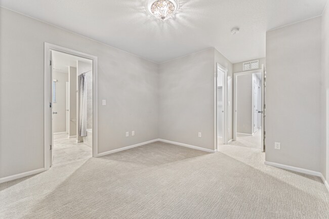 Building Photo - 464 Gold Hill Dr