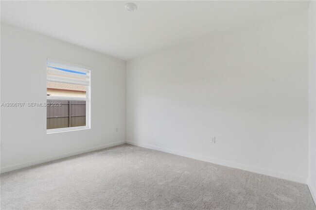 Building Photo - 17435 SW 285th St