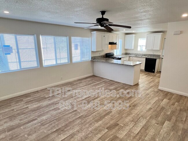 Building Photo - 7773 Philbin Ave