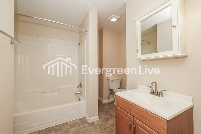 Building Photo - 5336 Tucson Dr