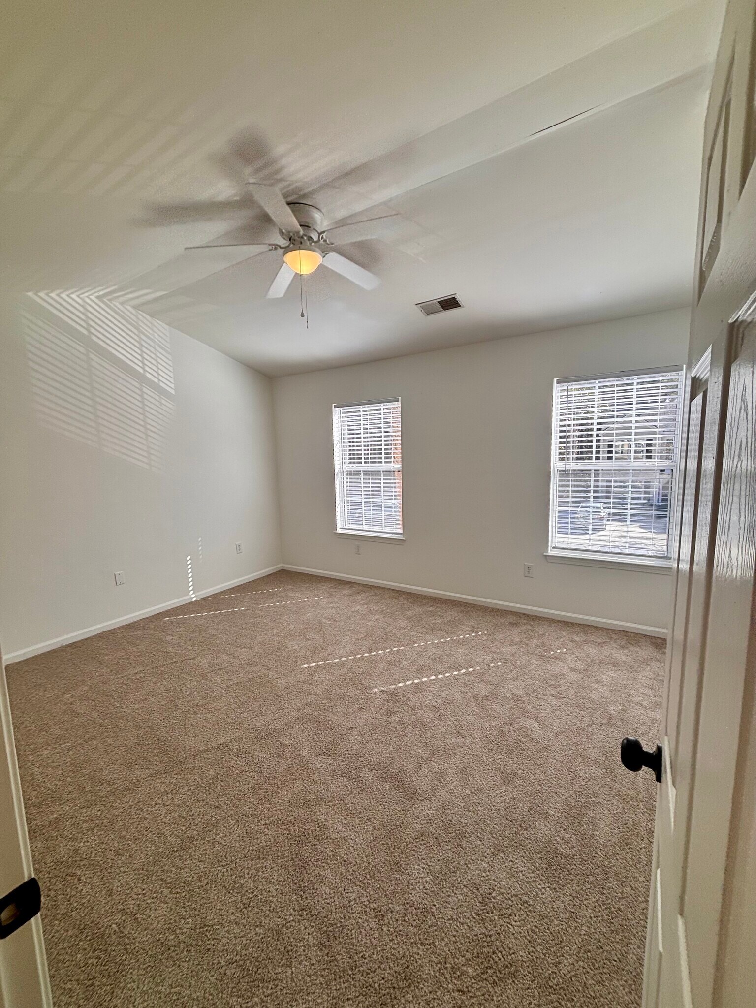 Building Photo - 1116 Island Club Dr