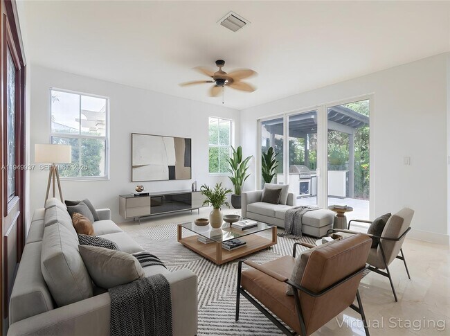 Building Photo - 7010 NW 106th Ave