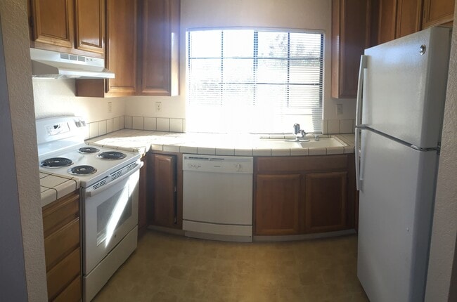 Building Photo - Spacious 3 Bed 2 Bath Condo in Sunnyvale N...