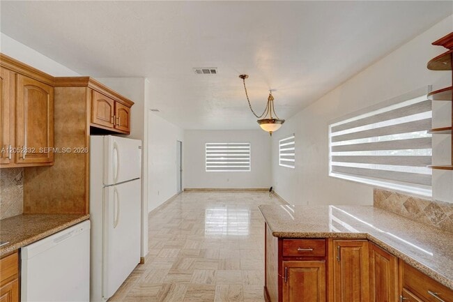 Building Photo - 3635 SW 88th Ct