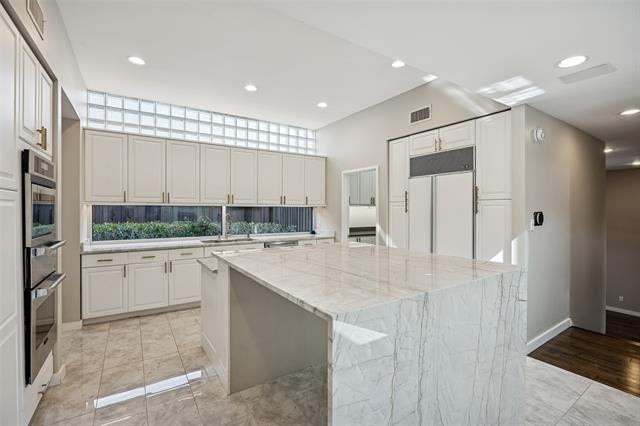 Building Photo - 7030 Blackwood Dr