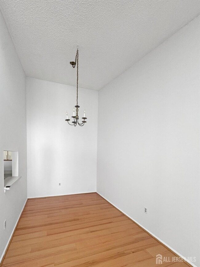 Building Photo - 481 Danbury Ln