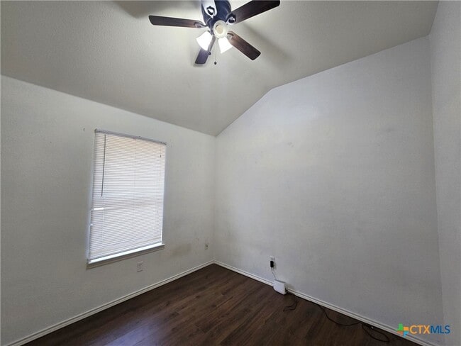 Building Photo - 3903 Bade Dr