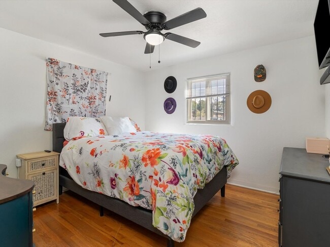 Building Photo - Unfurnished | 2 Bed / 1 Bath | NE Albuquer...