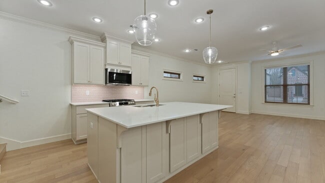 Building Photo - "Spacious 4-Bedroom Retreat with Fireplace on West Bronco Drive – Fayetteville's Hidden Gem!"