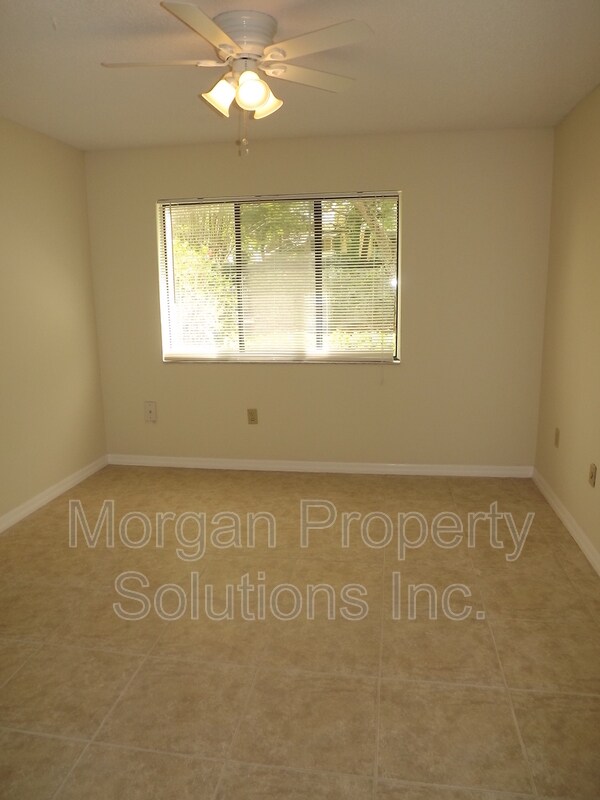 Building Photo - 3284 S Semoran Blvd