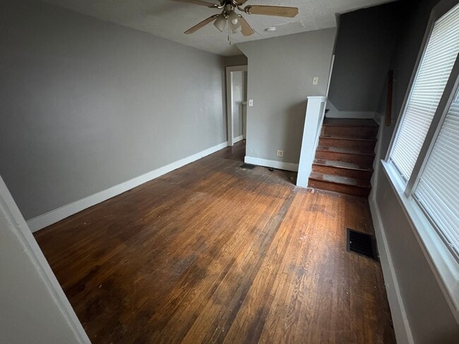 Building Photo - 180-182 North Powell Ave