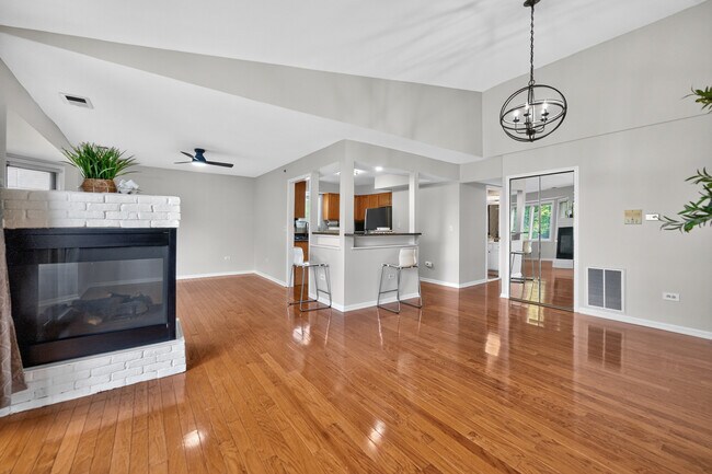 Building Photo - 1204 Chalet Rd