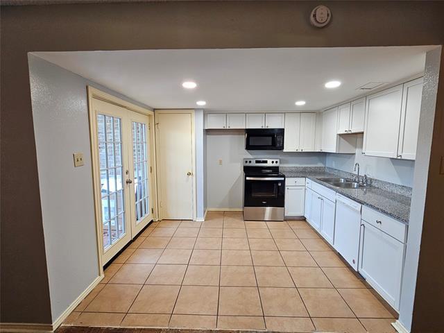 Building Photo - 701 Towne House Ln