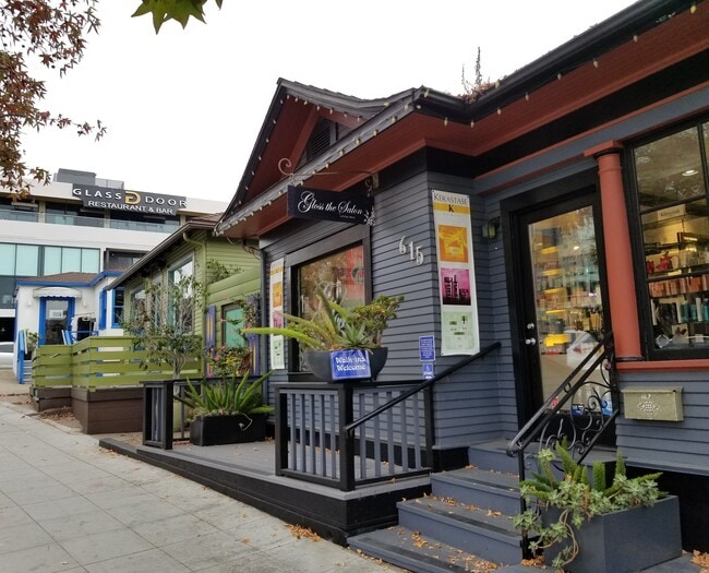 Building Photo - 602 W Fir St