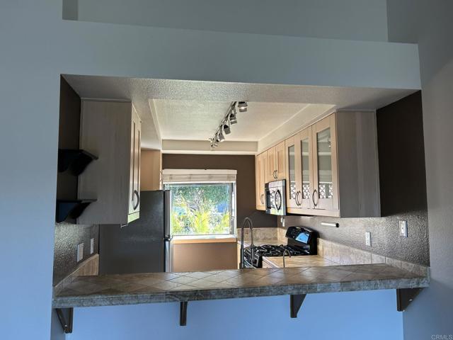 Building Photo - 2146 Valleydale Ln