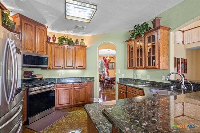 Building Photo - 130 Post Oak Cir