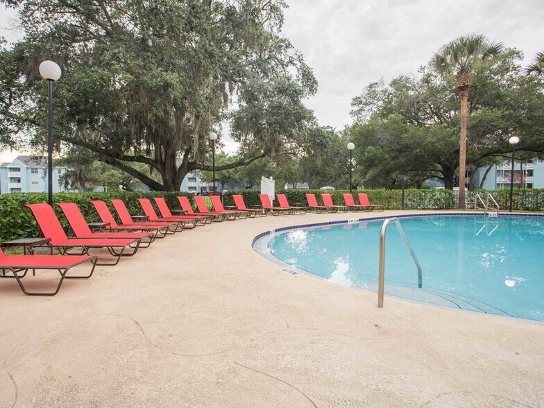 Advenir at The Oaks 3100 Old Winter Garden Rd Ocoee FL 34761