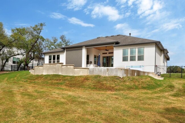 Building Photo - 116 Stardusty