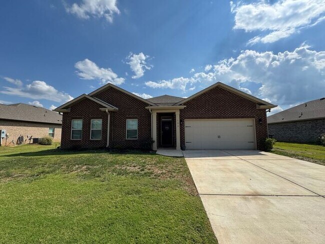 Primary Photo - Pre-leasing for an October move in