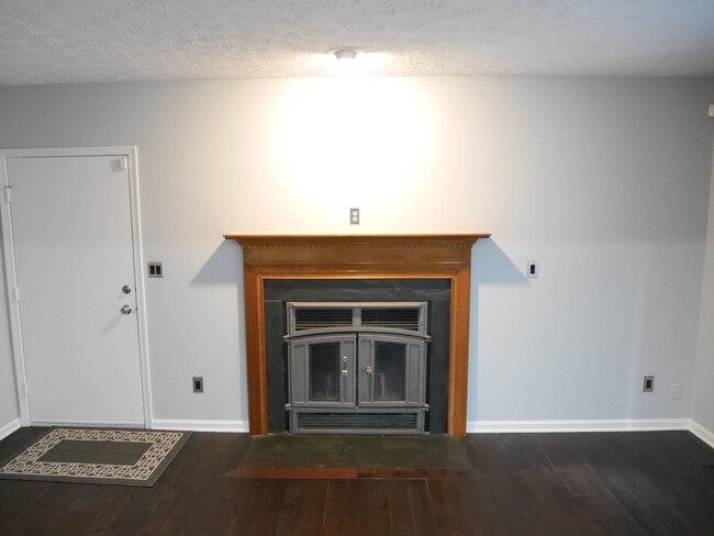 Building Photo - Recently Renovated & Move-In Ready- Bowie, MD