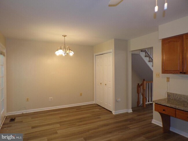 Building Photo - 8305 Ridge Crossing Ln
