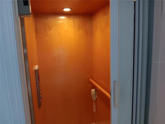 Building Photo - 200 Brightwater Dr