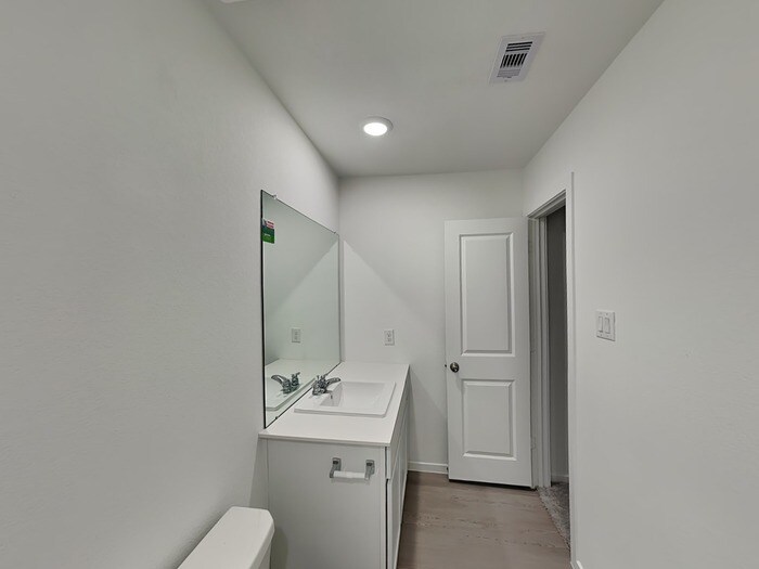 Building Photo - 421 Texas Pecan Dr