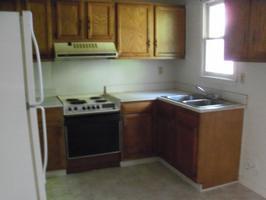 Building Photo - 424 N Linwood Ave
