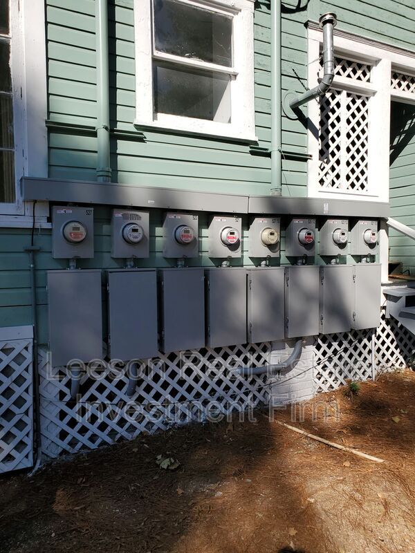 Building Photo - 523 1/2 WICHITA ST