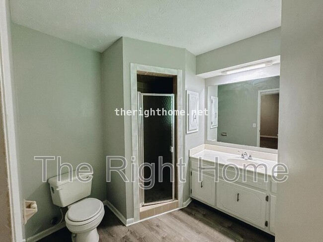 Building Photo - 5141 Raven Oaks Cir