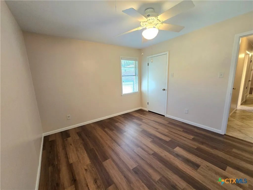 Building Photo - 2206 S 45th St