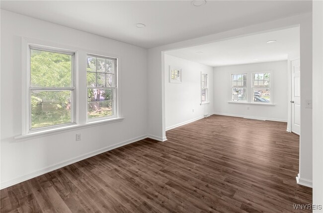 Building Photo - 8521 Sheridan Dr