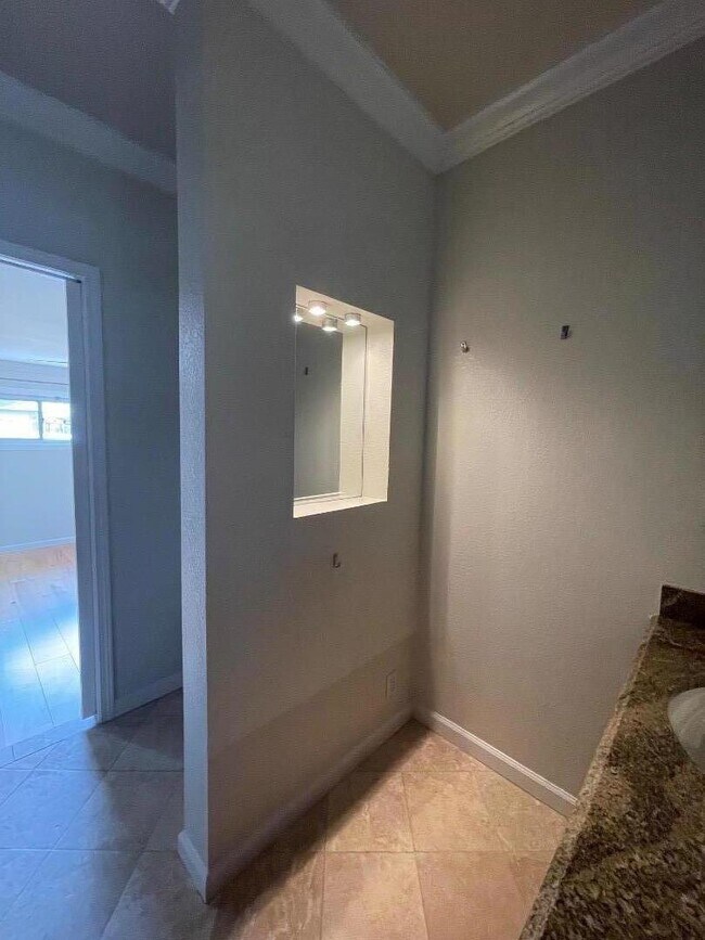 Building Photo - 14901 Nelson Way