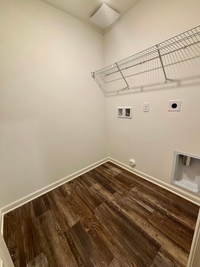 Building Photo - 505 Saddlewood Cv