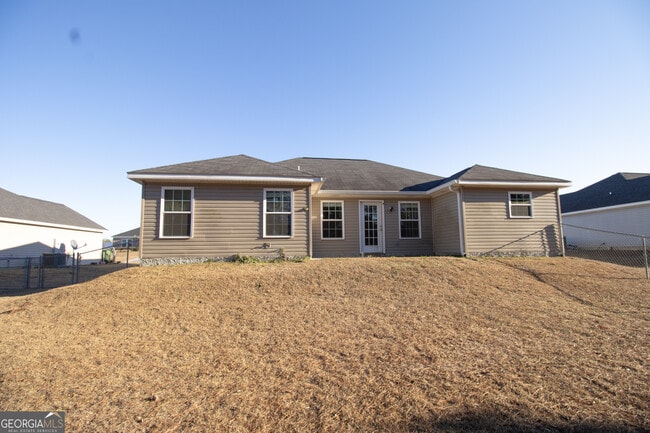 Building Photo - 304 S Bridgeport Dr