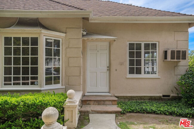 Building Photo - 10534 Eastborne Ave