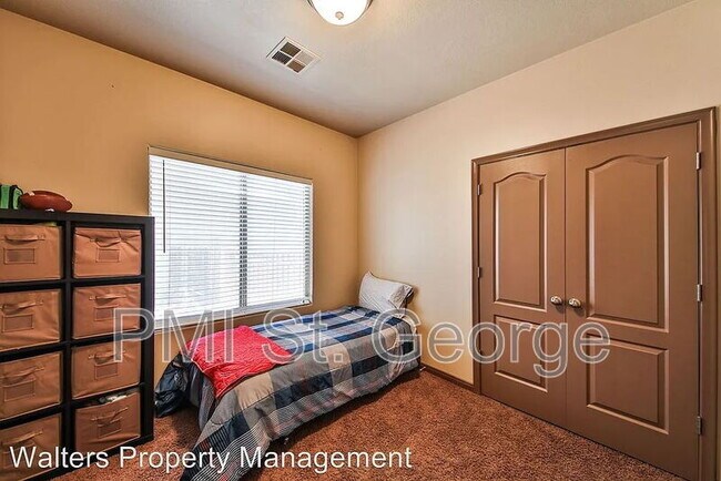 Building Photo - 3306 Bonita St