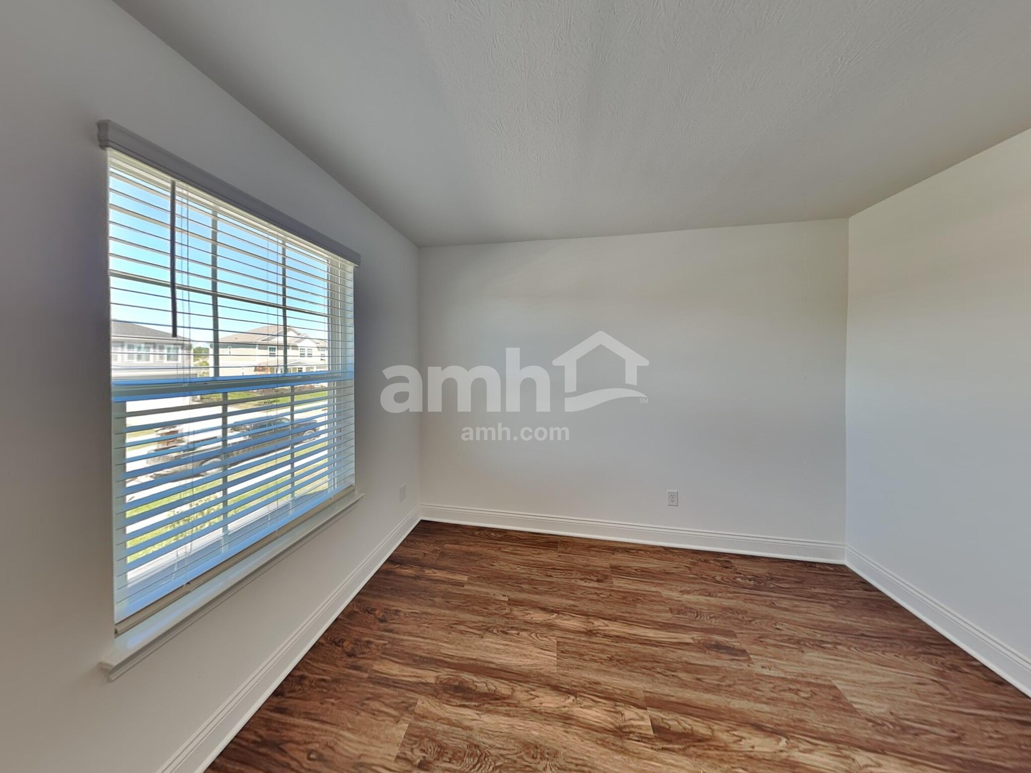 Building Photo - 1077 Castor Dr