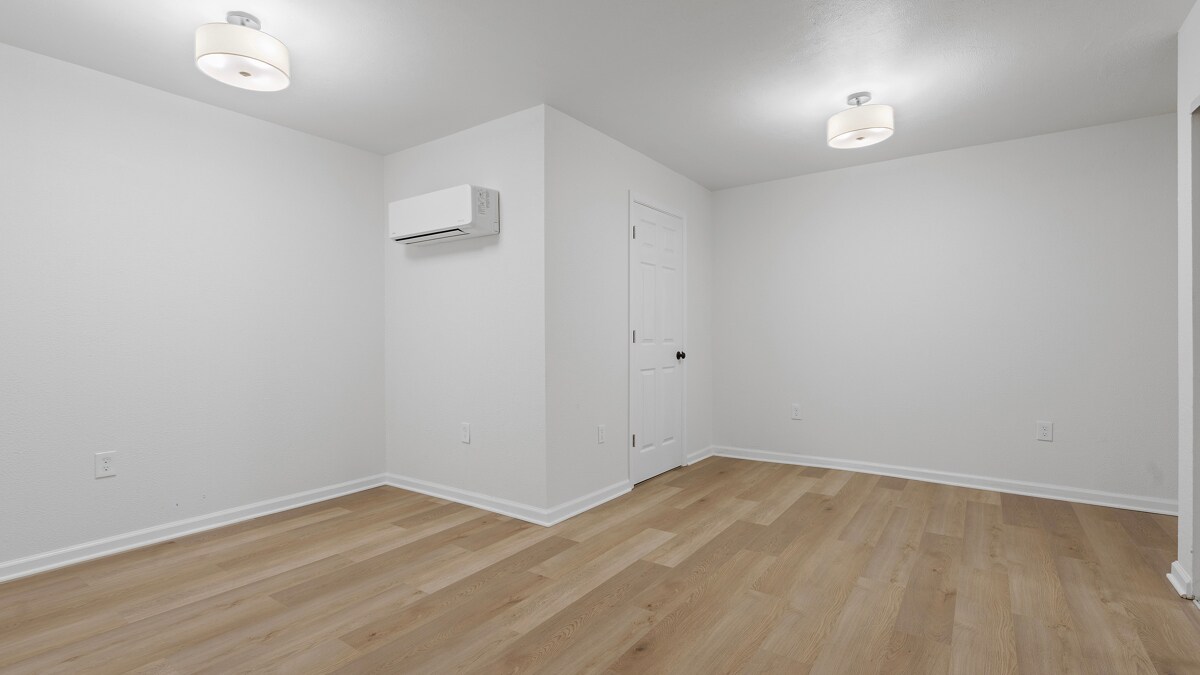 Building Photo - 2827 Brownsville Rd