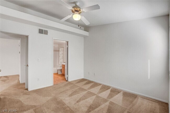 Building Photo - 7885 W Flamingo Rd