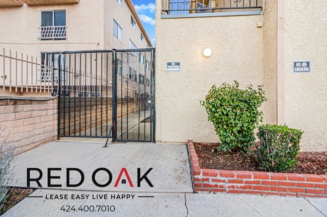 Building Photo - 6546 Sepulveda Blvd