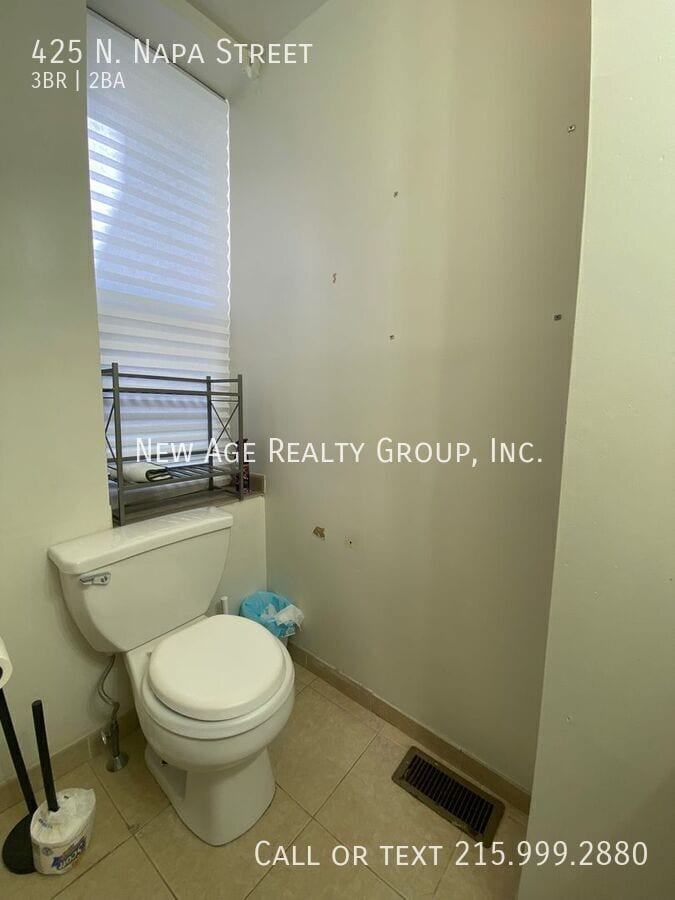 Building Photo - 425 N Napa St