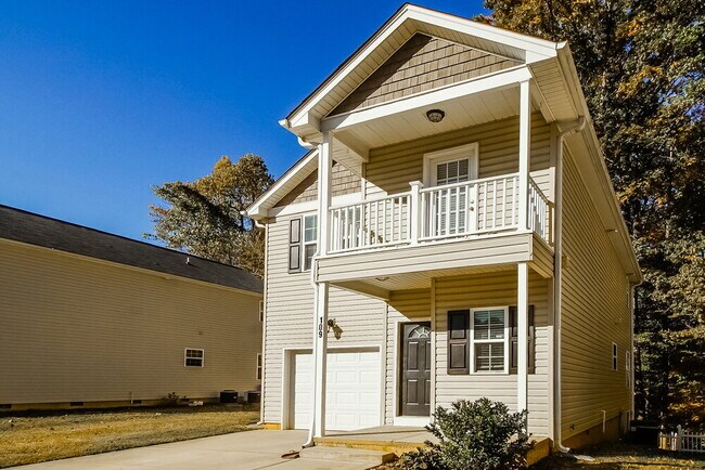 Building Photo - 109 Lookout Point Pl