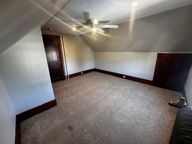 Building Photo - 108 Church St